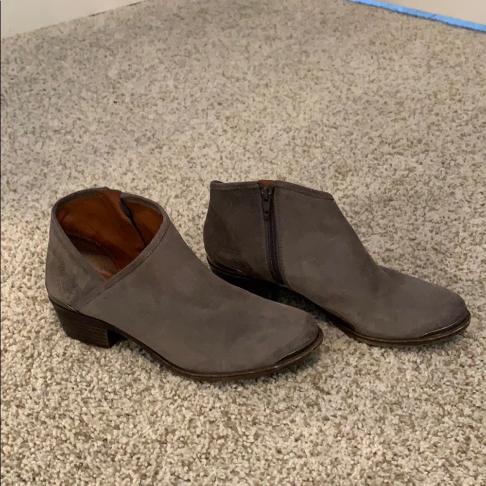 Lucky brand gray grey suede booties size 7.5